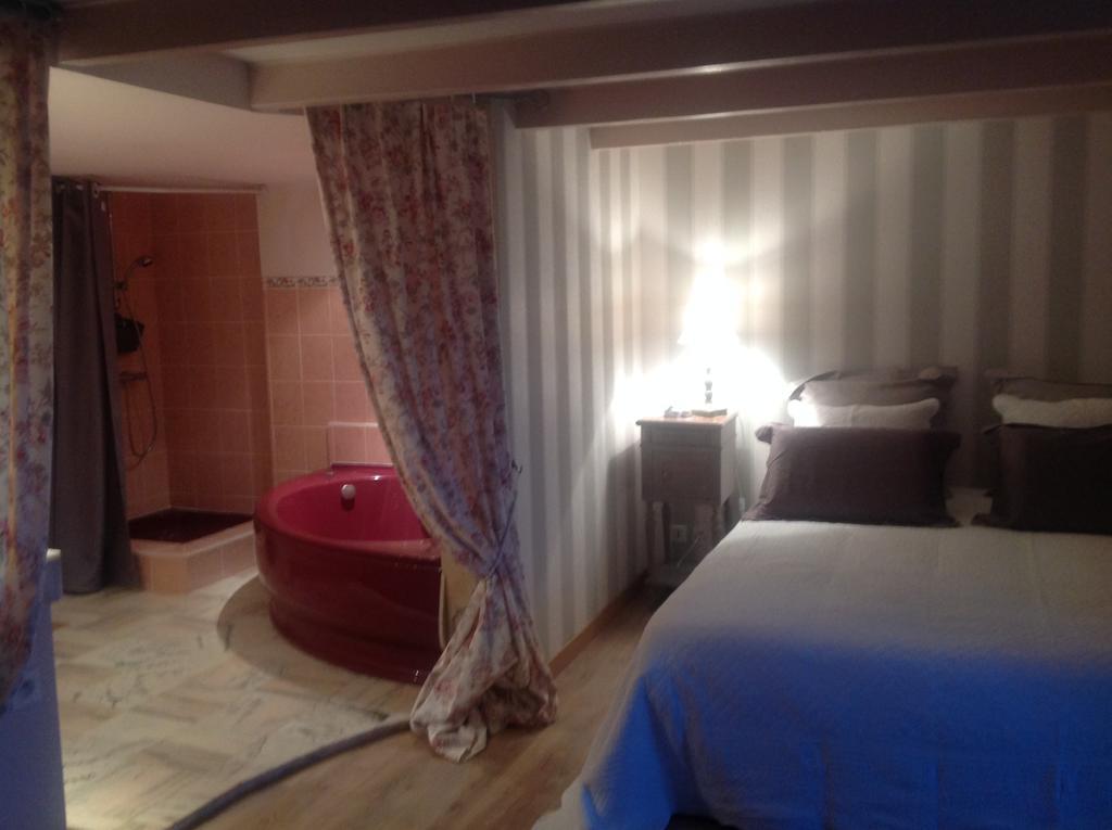Au Jardin D'Eloise Bed & Breakfast Tremereuc ภายนอก รูปภาพ