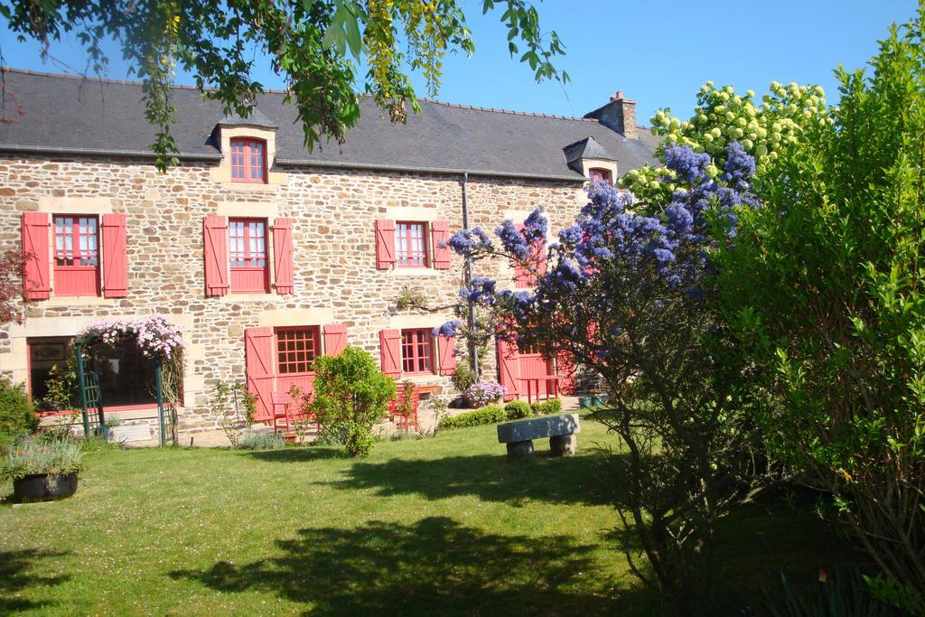 Au Jardin D'Eloise Bed & Breakfast Tremereuc ภายนอก รูปภาพ