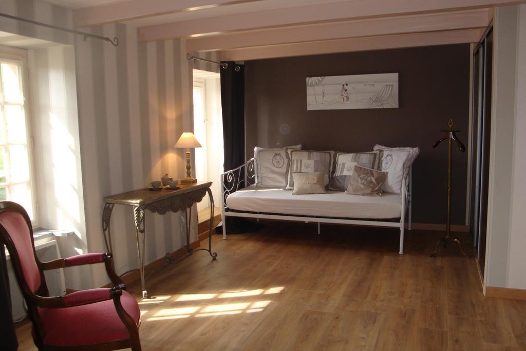 Au Jardin D'Eloise Bed & Breakfast Tremereuc ภายนอก รูปภาพ