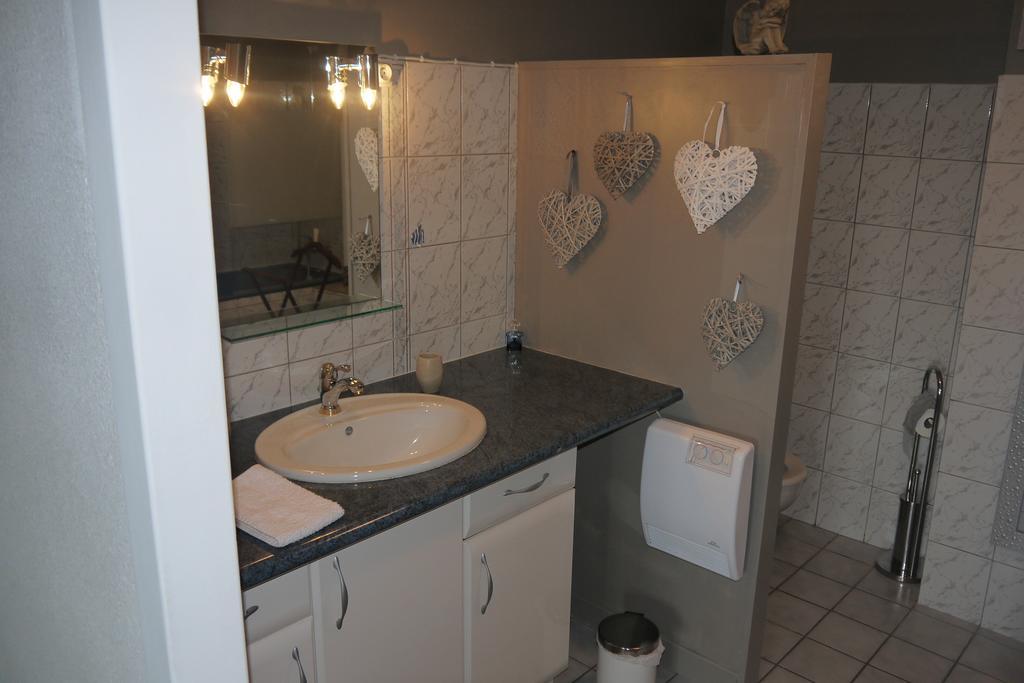Au Jardin D'Eloise Bed & Breakfast Tremereuc ภายนอก รูปภาพ