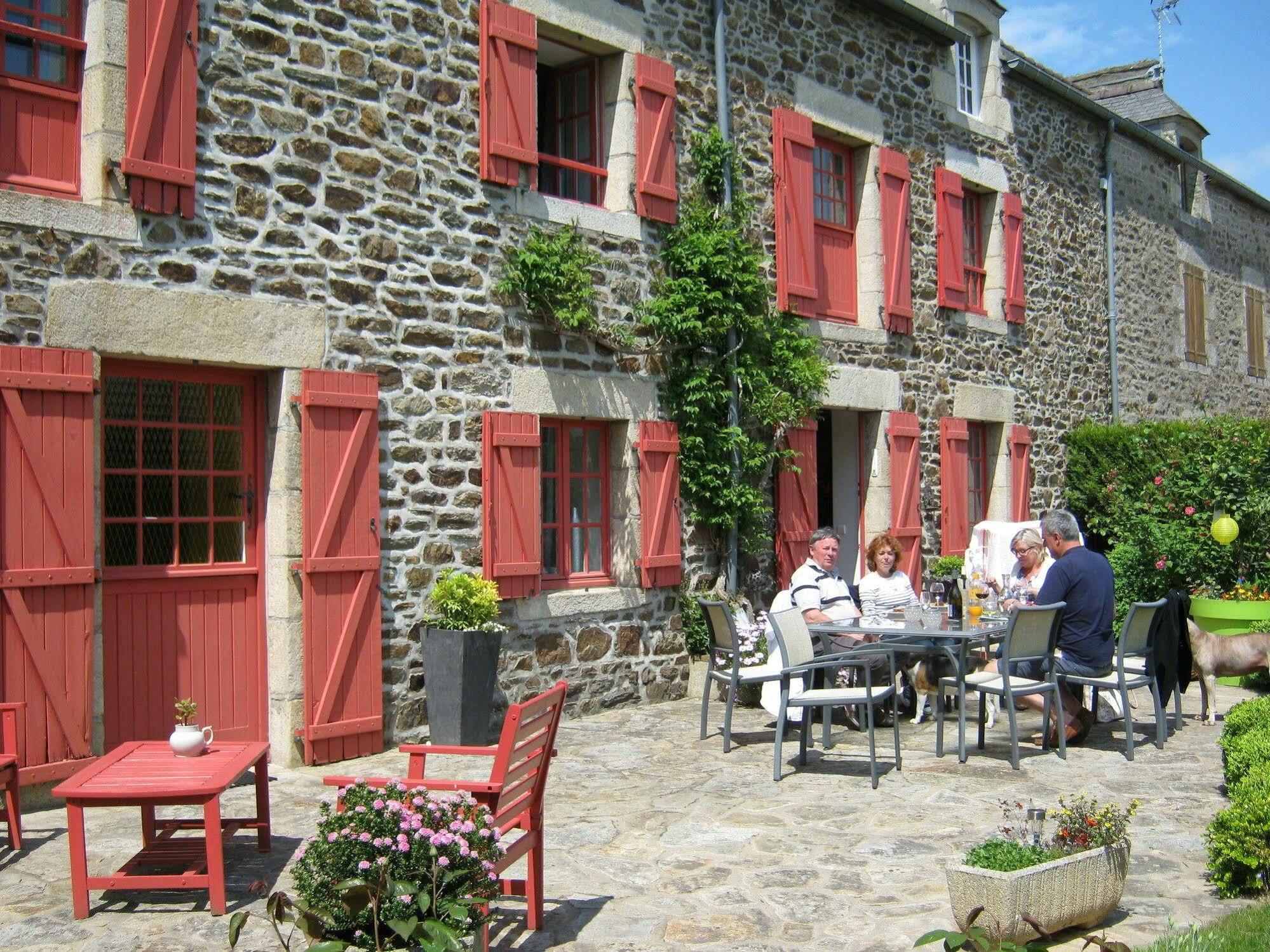 Au Jardin D'Eloise Bed & Breakfast Tremereuc ภายนอก รูปภาพ