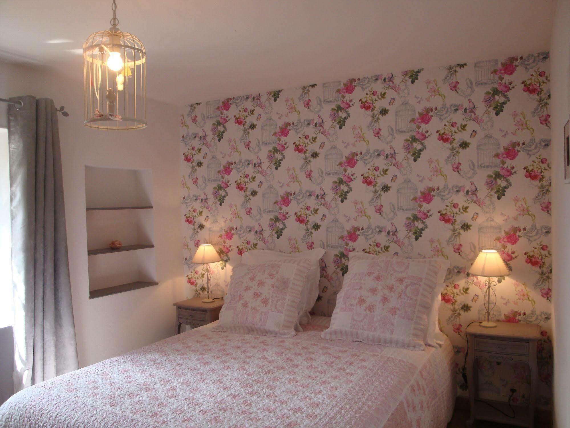 Au Jardin D'Eloise Bed & Breakfast Tremereuc ภายนอก รูปภาพ