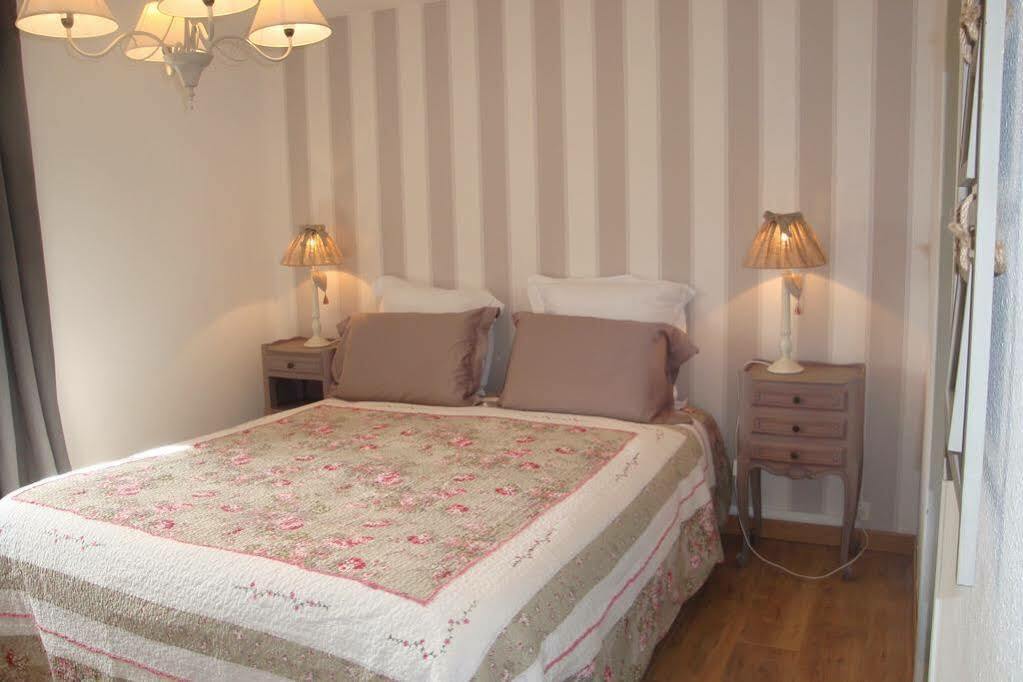 Au Jardin D'Eloise Bed & Breakfast Tremereuc ภายนอก รูปภาพ